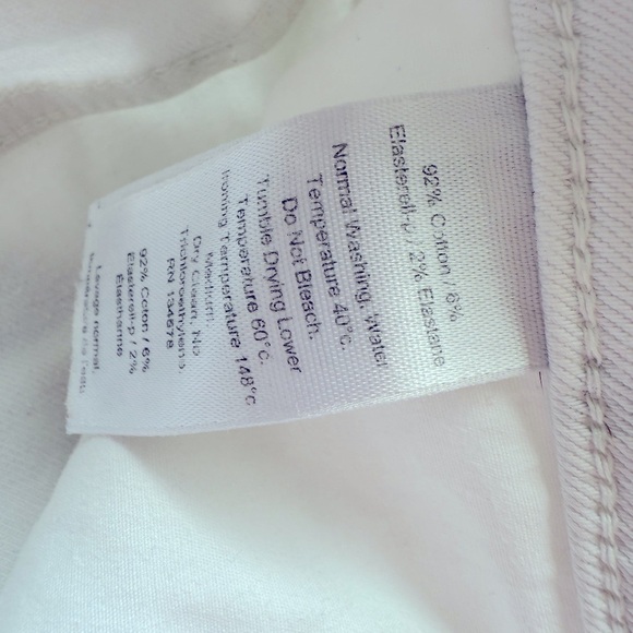 Vineyard Vines Jamie Fringe White Jean Shorts Size 30 - Picture 4 of 7